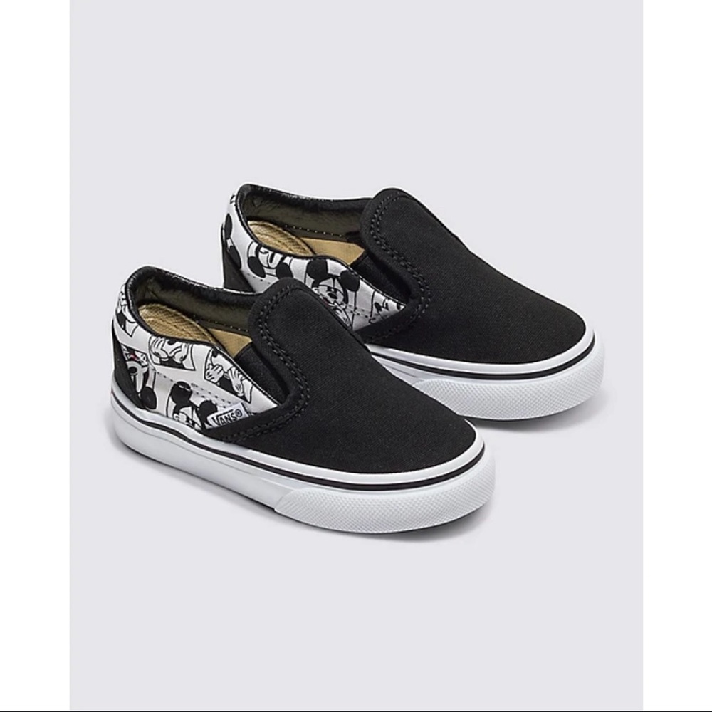 Vans Disney X Customs Mickey Mouse slip-ons
